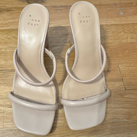 A New Day Women's Cream Sandals - Picture 1 of 3